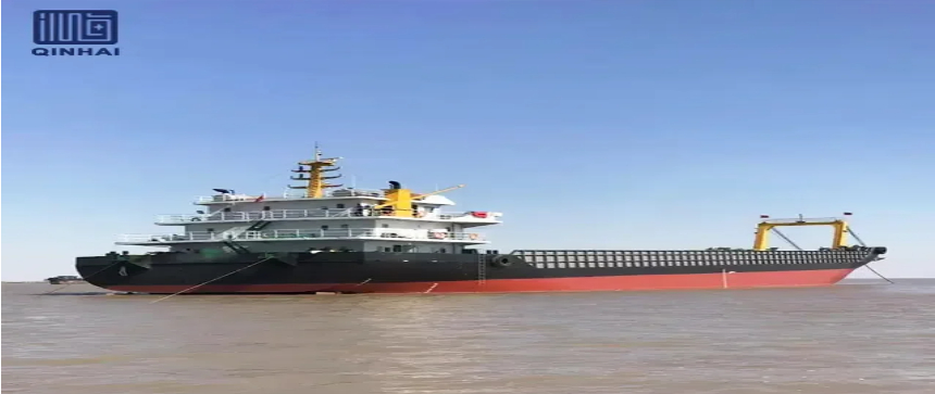 LCT Cargo Vessels: Ευέλικτη μεταφορά για χύδην και βαρέα εμπορεύματα